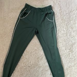 MEDIUM GREEN GYMSHARK JOGGERS